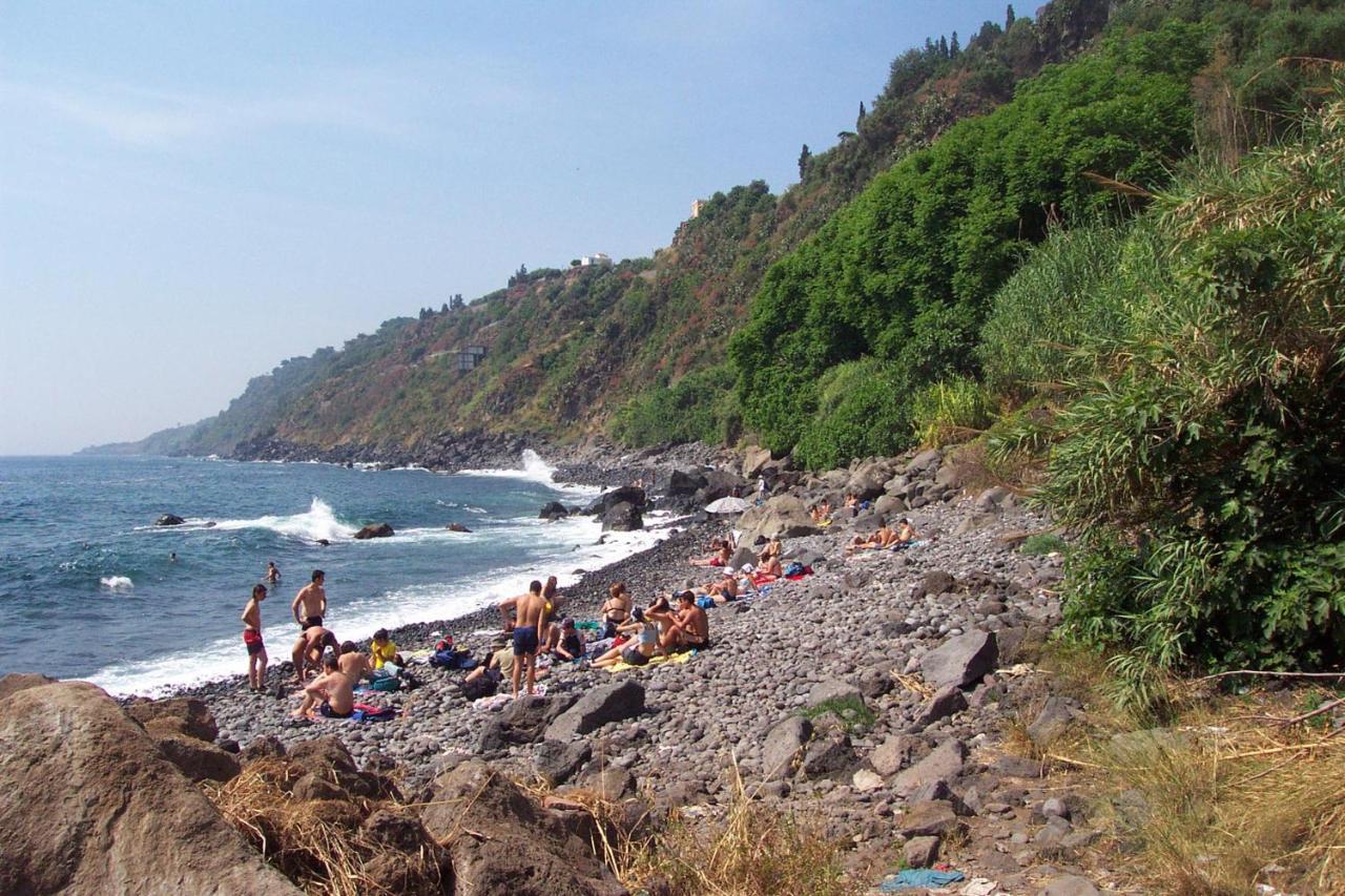 - Il Cavalluccio Marino Fronte Mare 2* Acireale